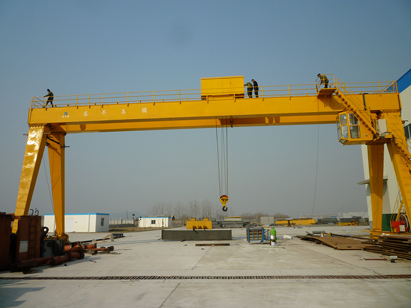 雙主梁門(mén)式起重機(jī)（包箱式）